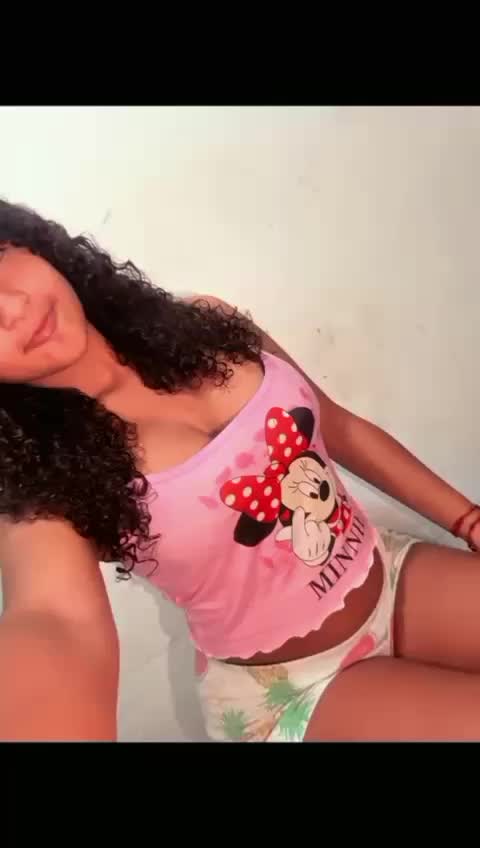 @✨Carol✨🧡
