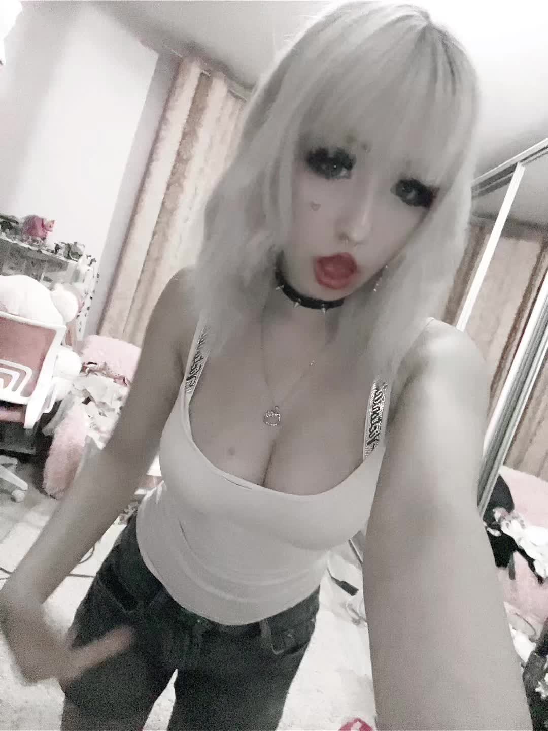 @whiiteshadow