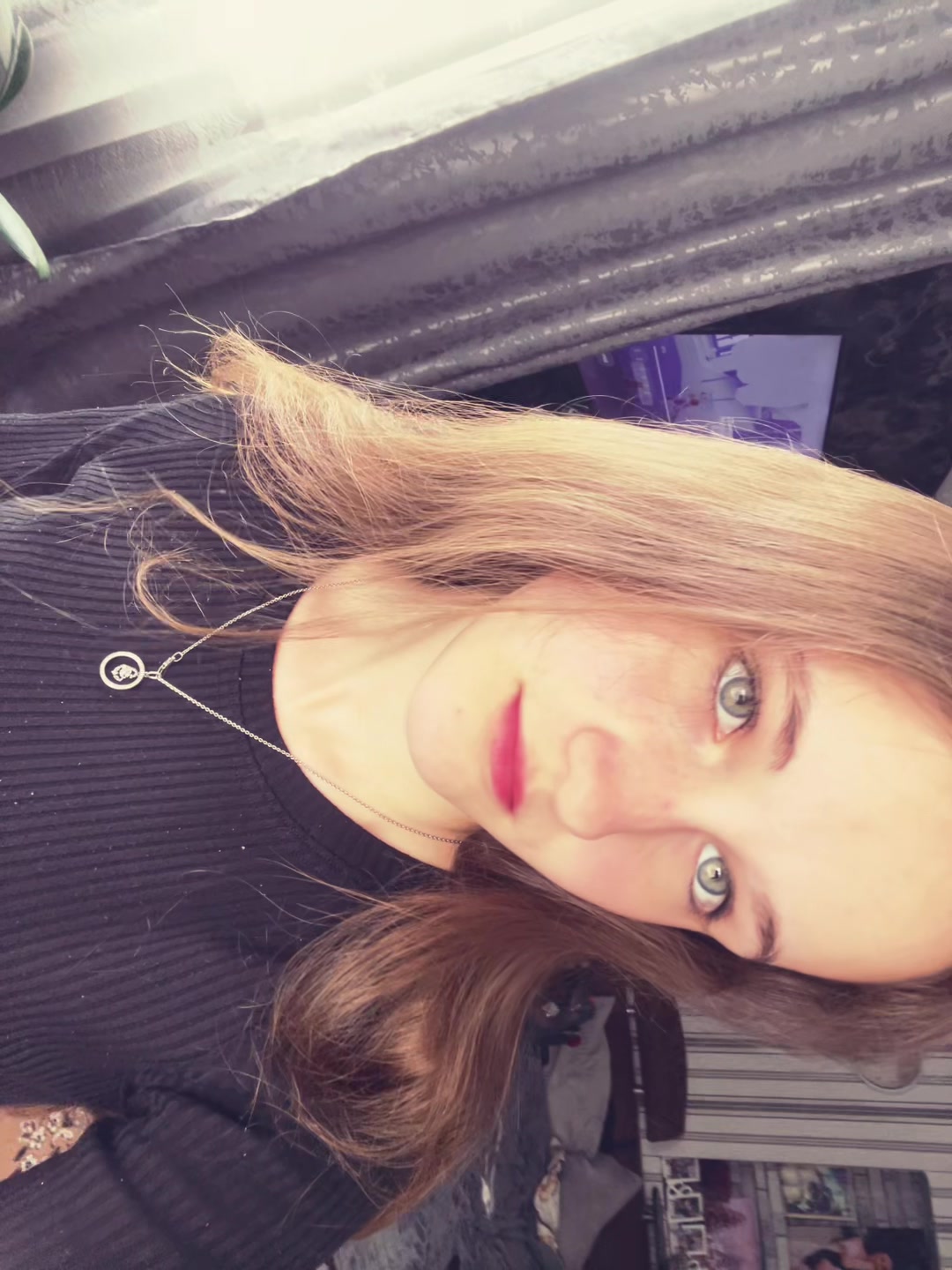 @Аника✨