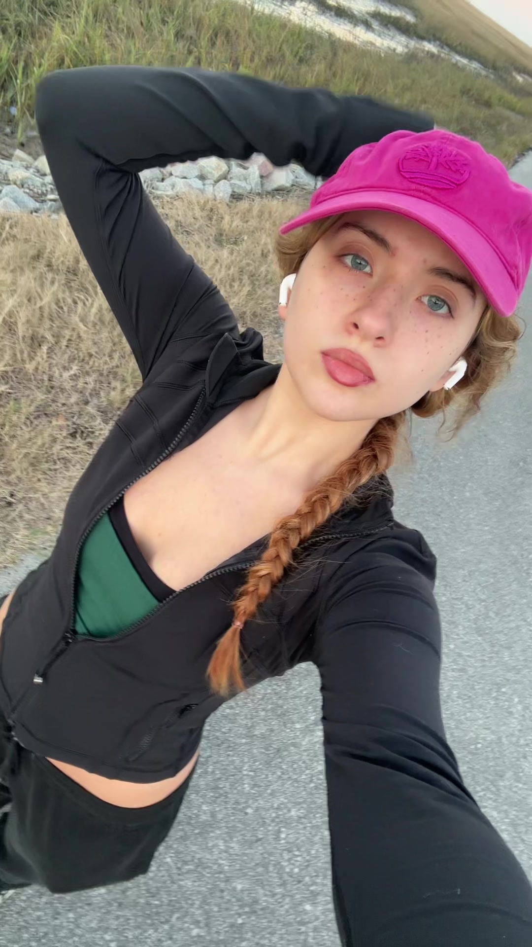 @🧜♀️