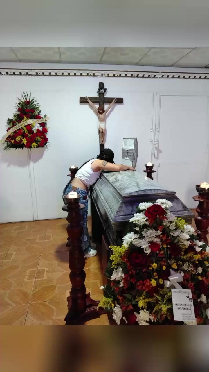 @Melanye Marín💙