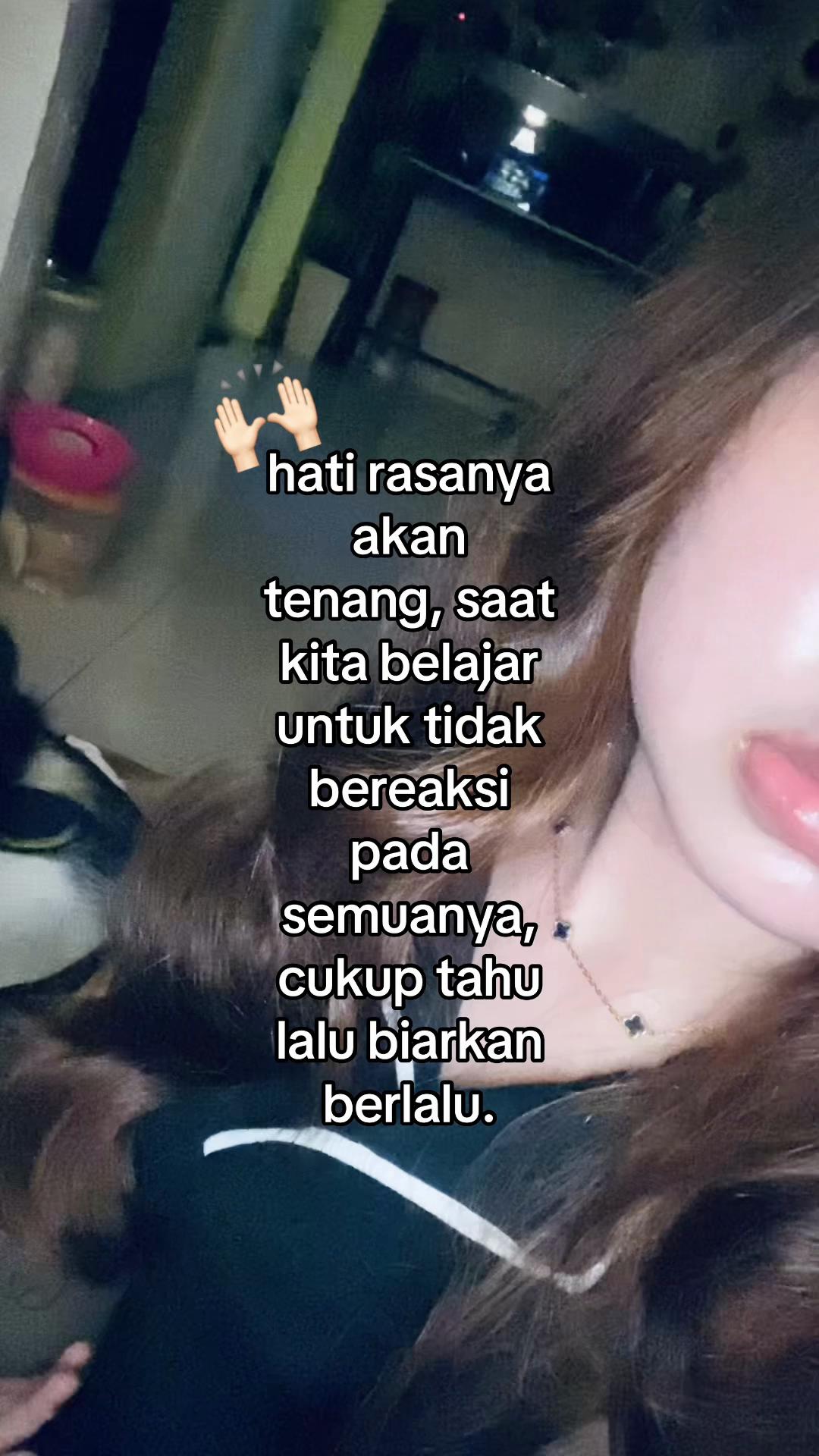 @🧟&zwj;♀️