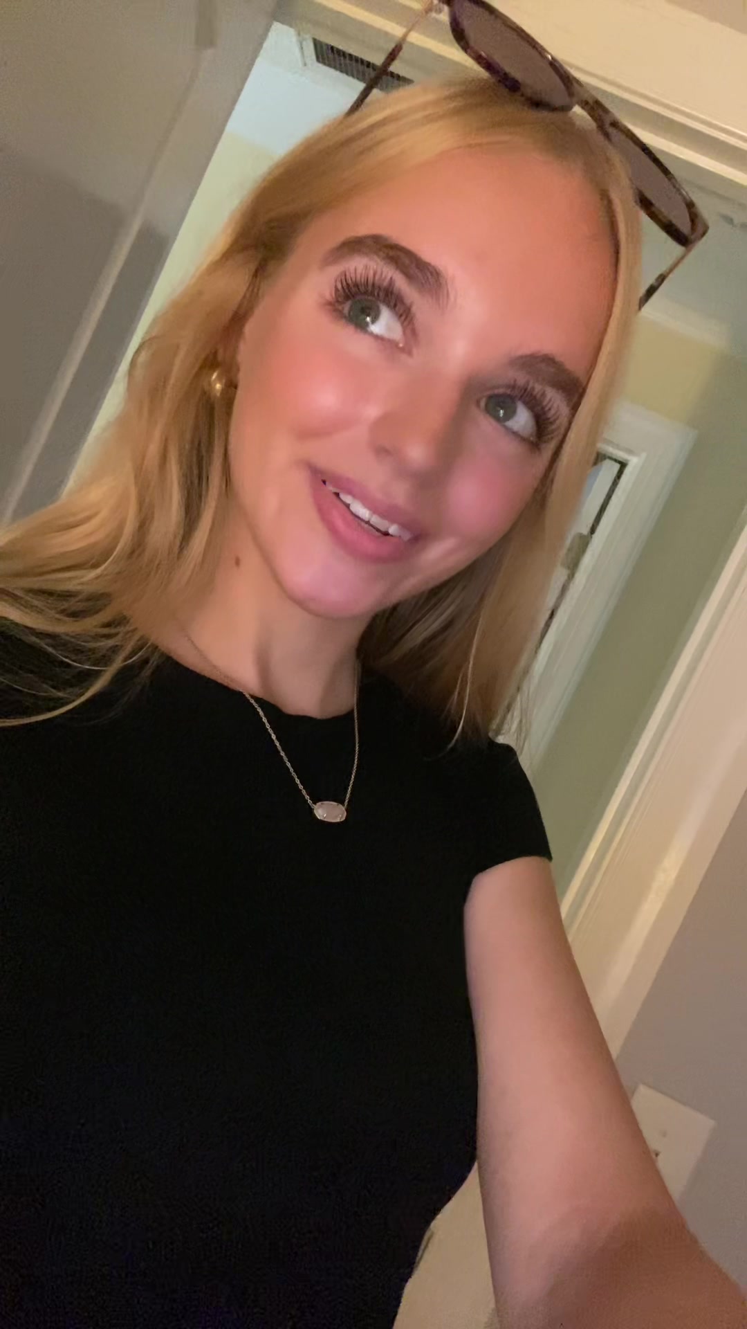 @isabella