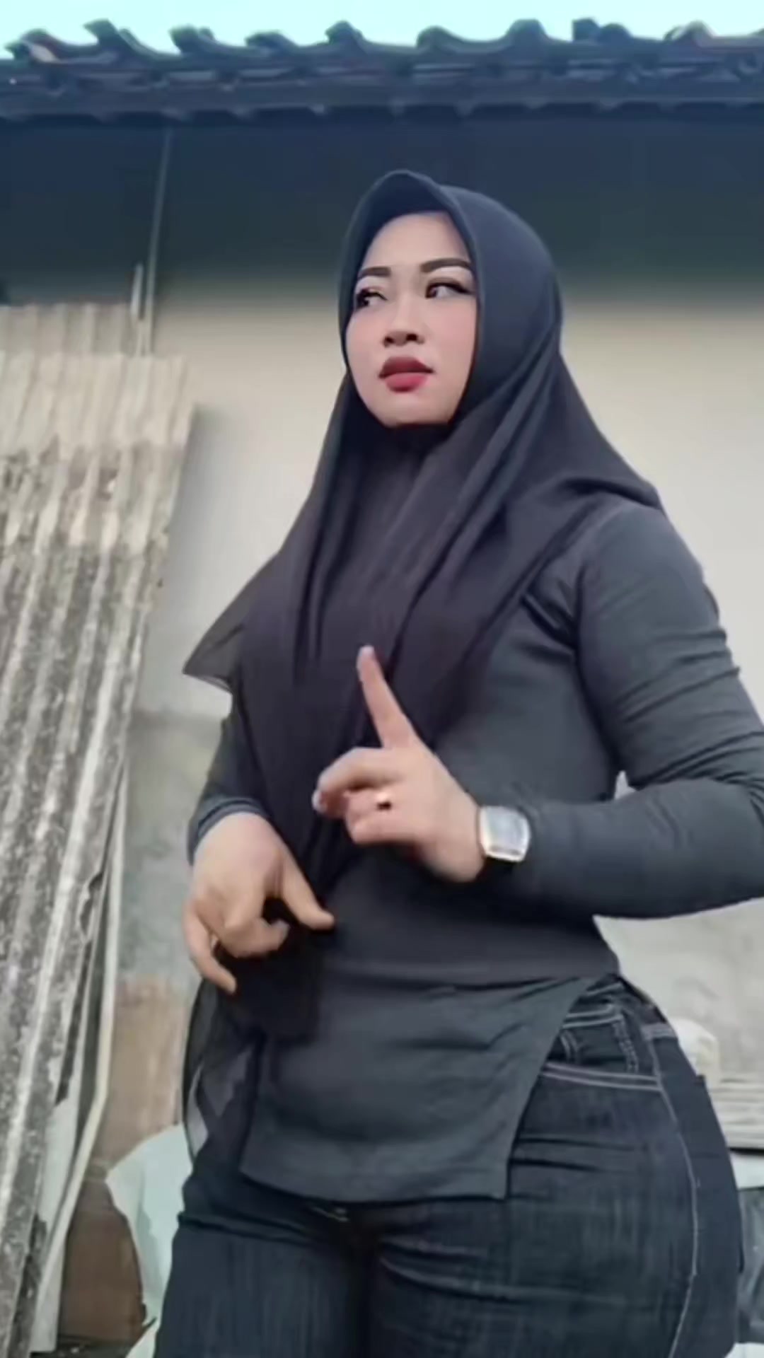 @DEWIasmara396