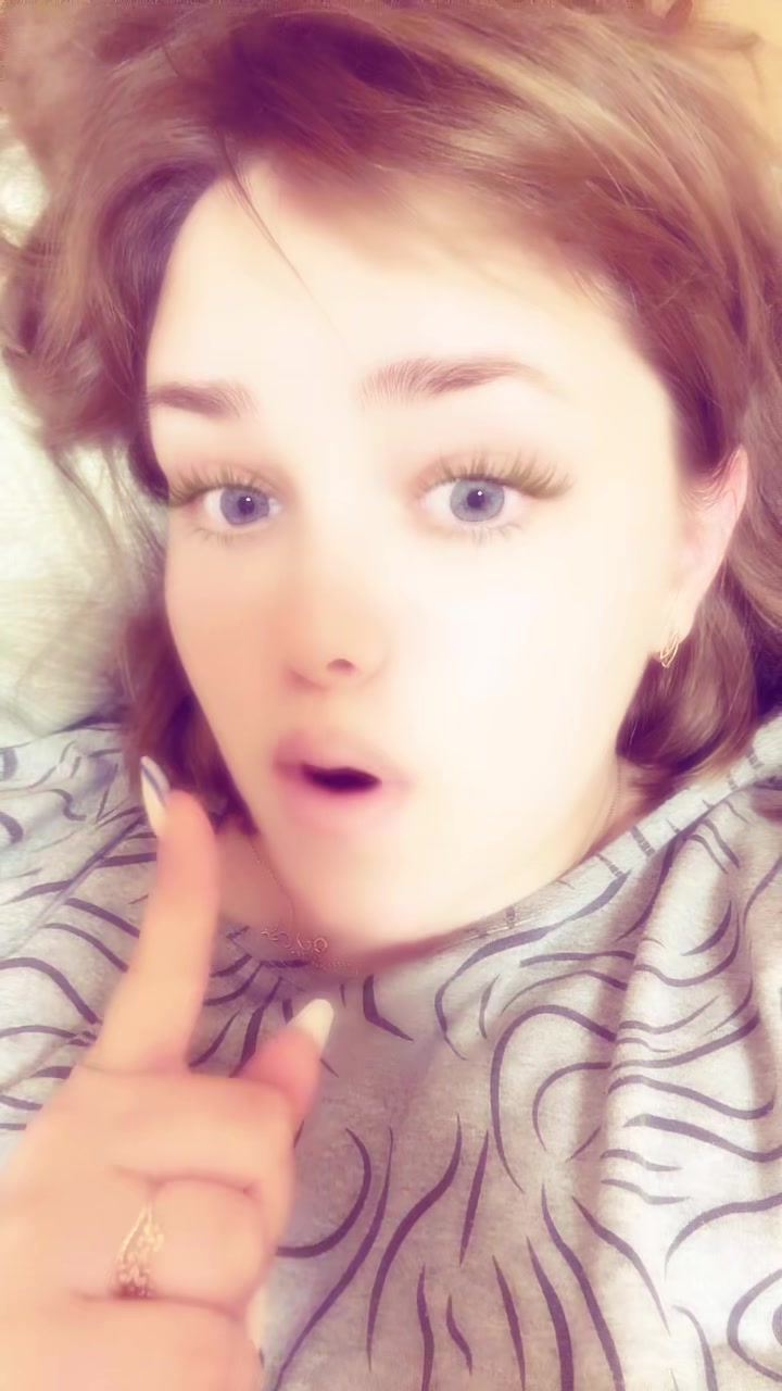 @алина221