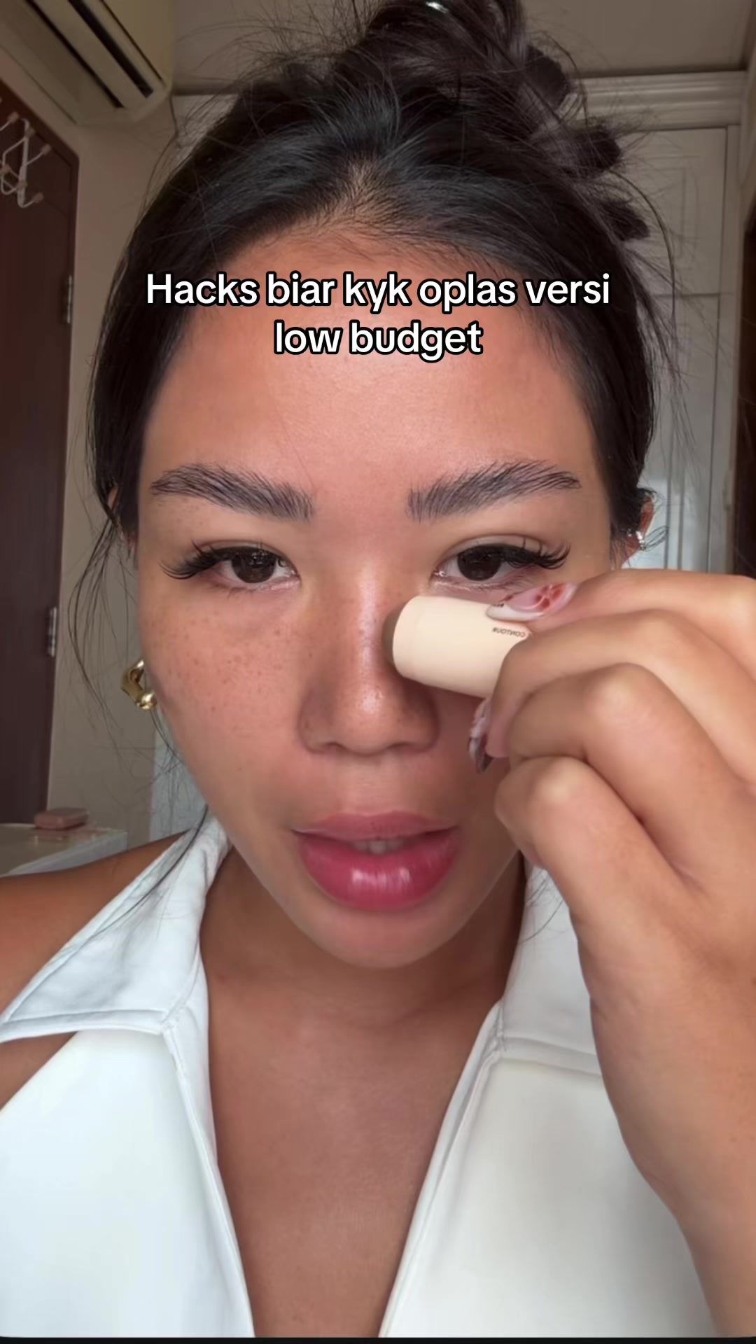 @Laura Siburian
