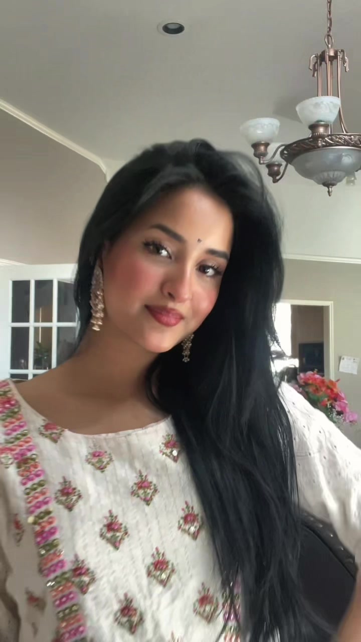 @Deeyaa