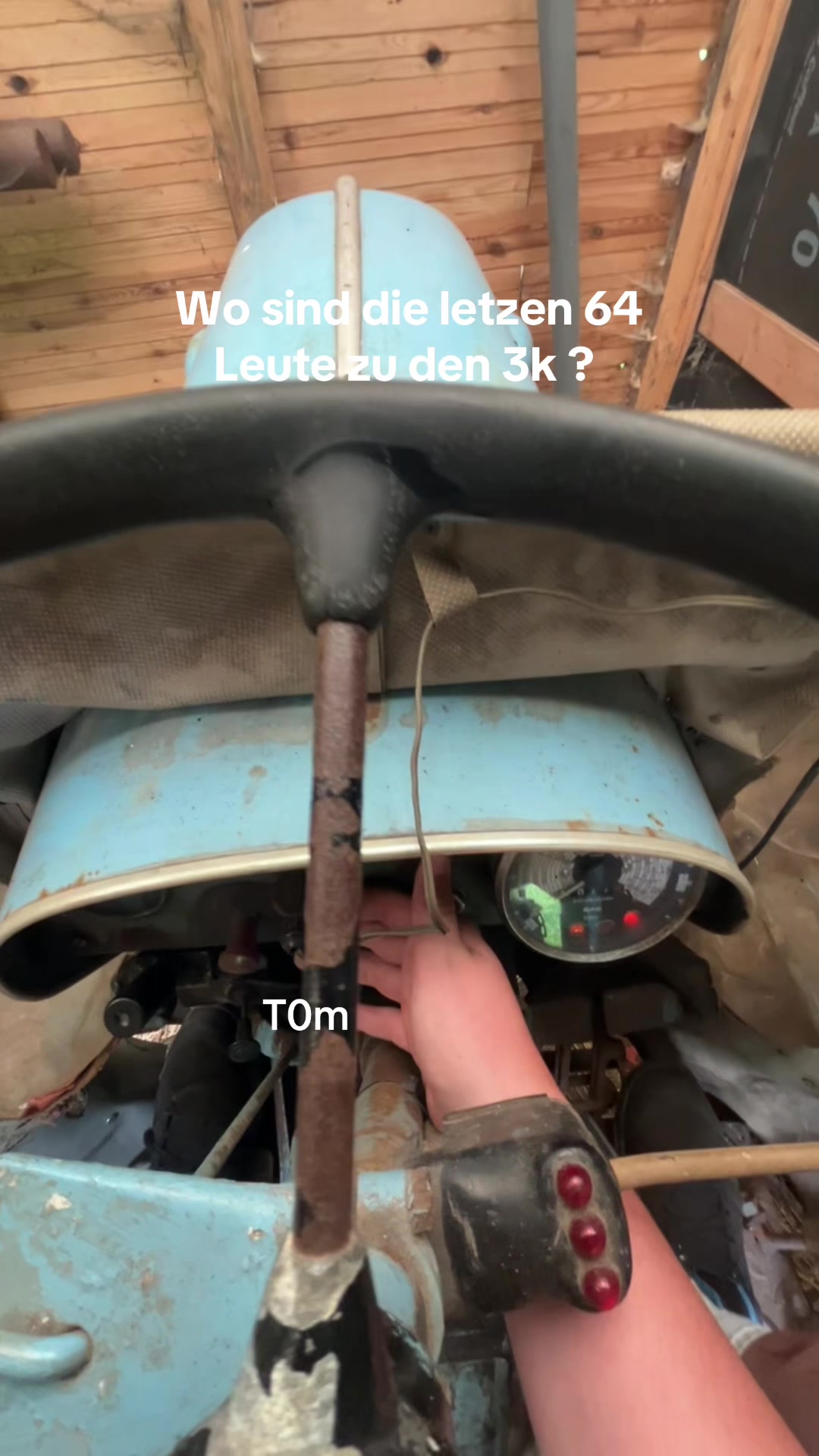 @t0m