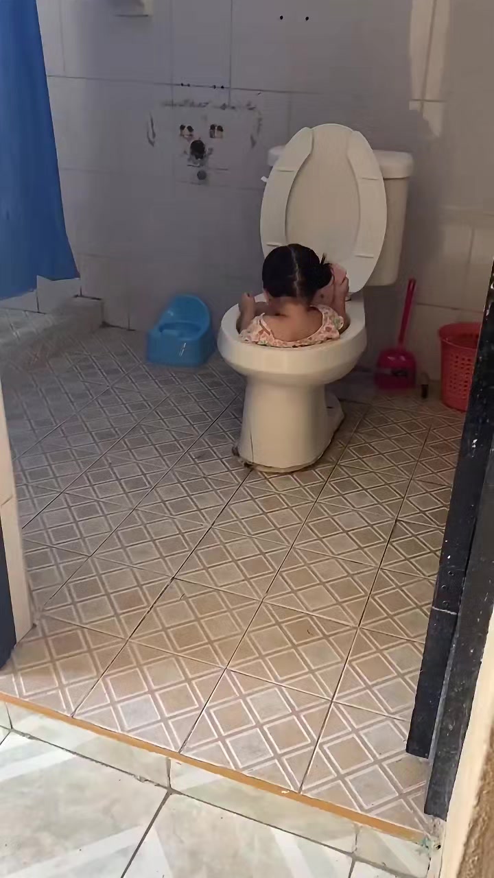 @lia32