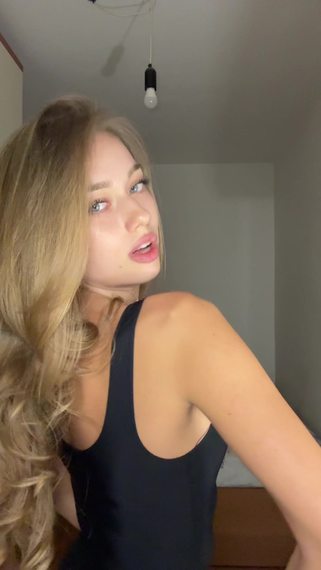 @Vlada.C