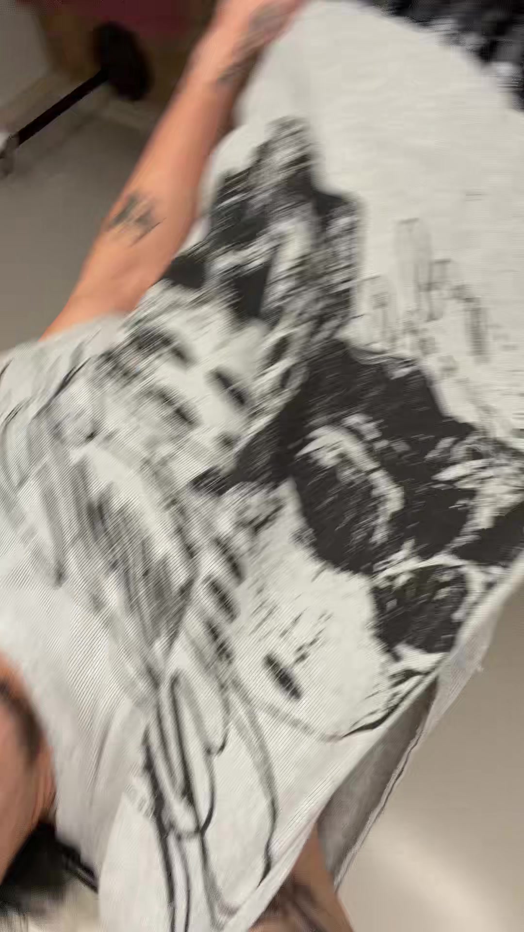 @️