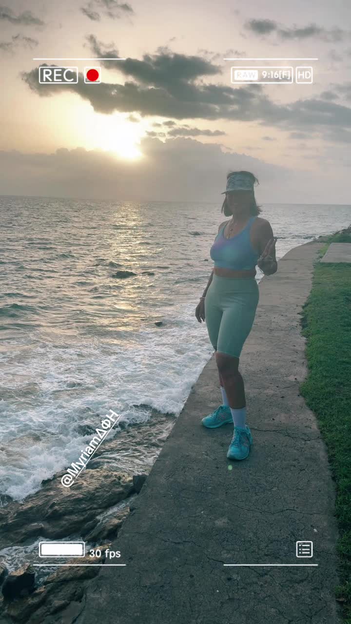 @VeronicaRealtorpr