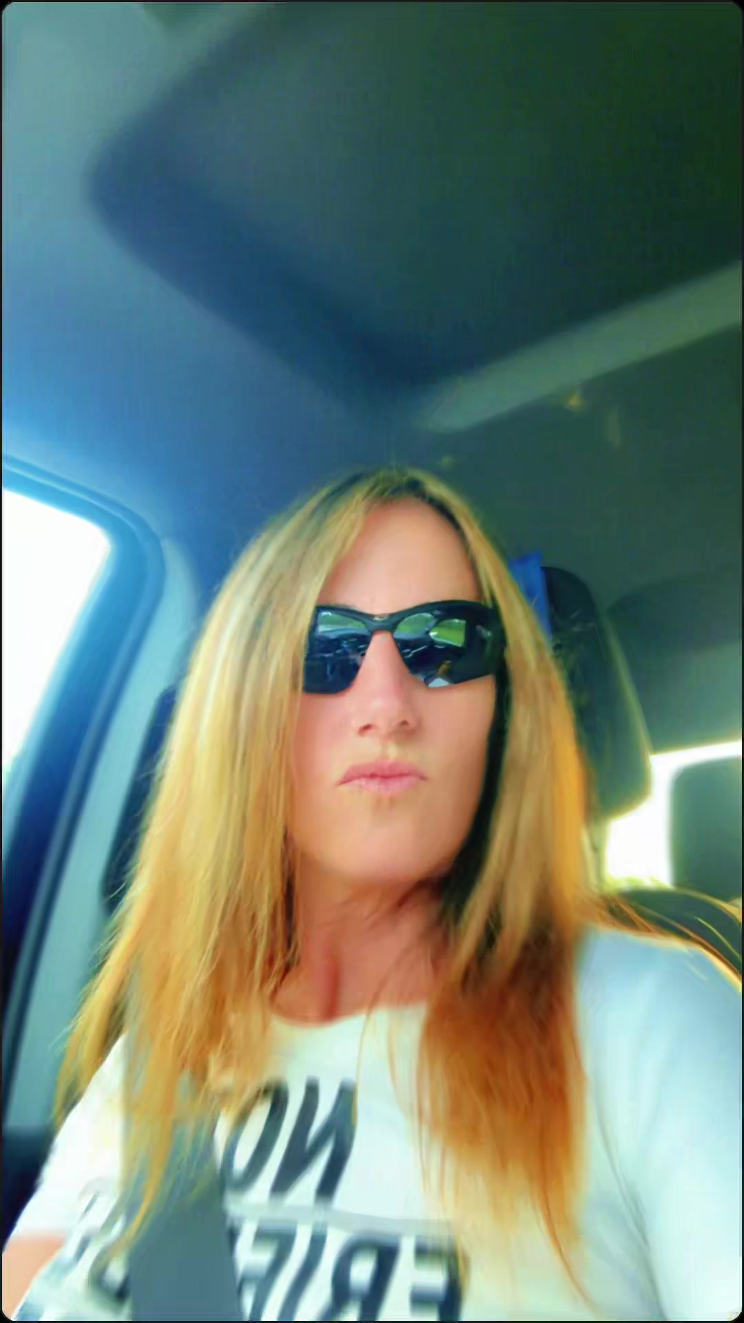 @TruckerQueen77