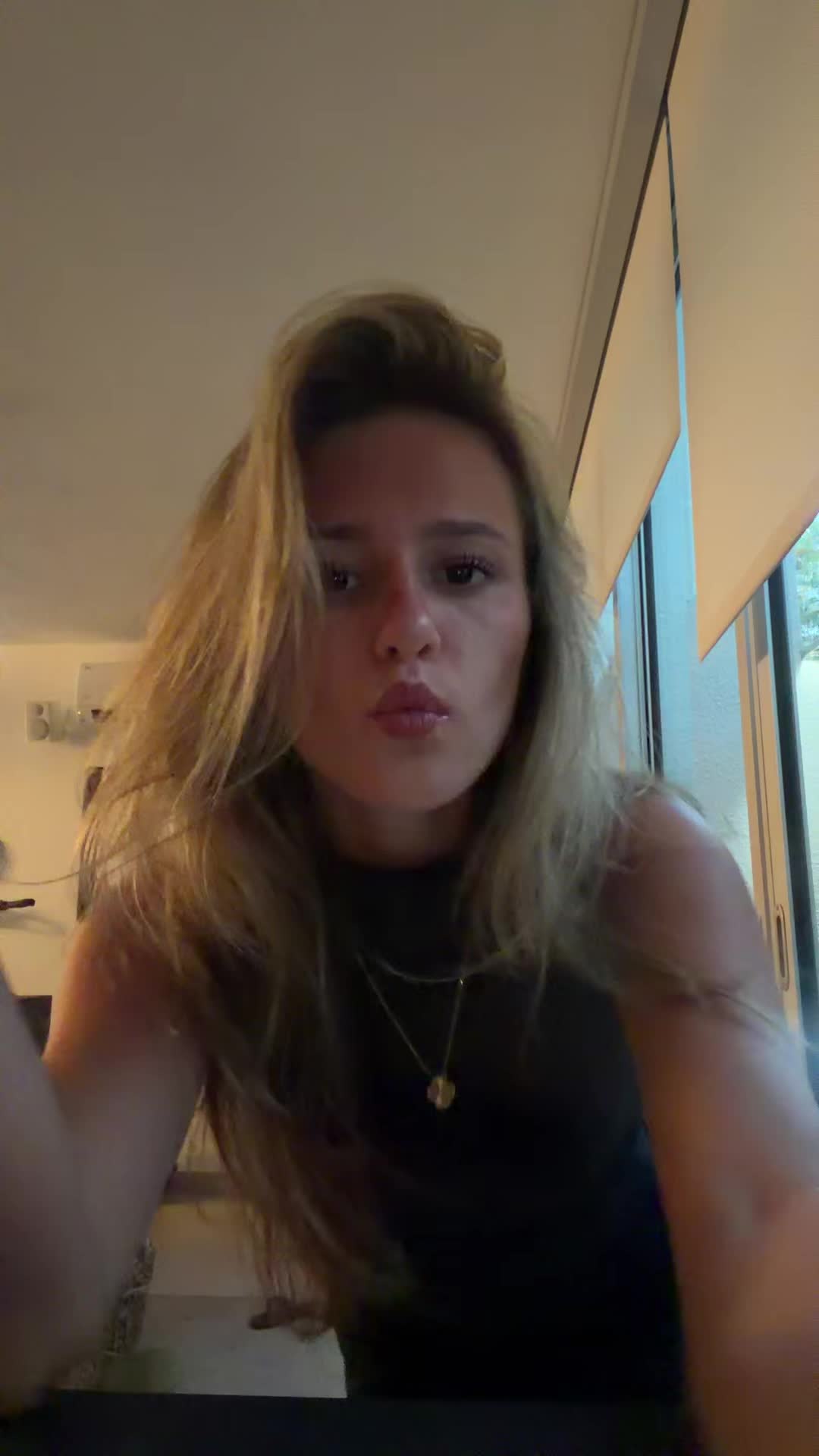 @hi