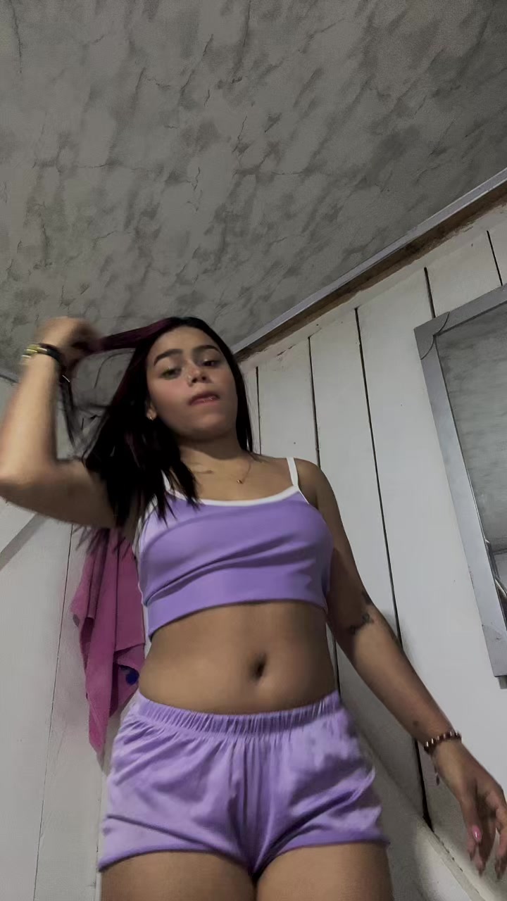 @Jessica🧡.!