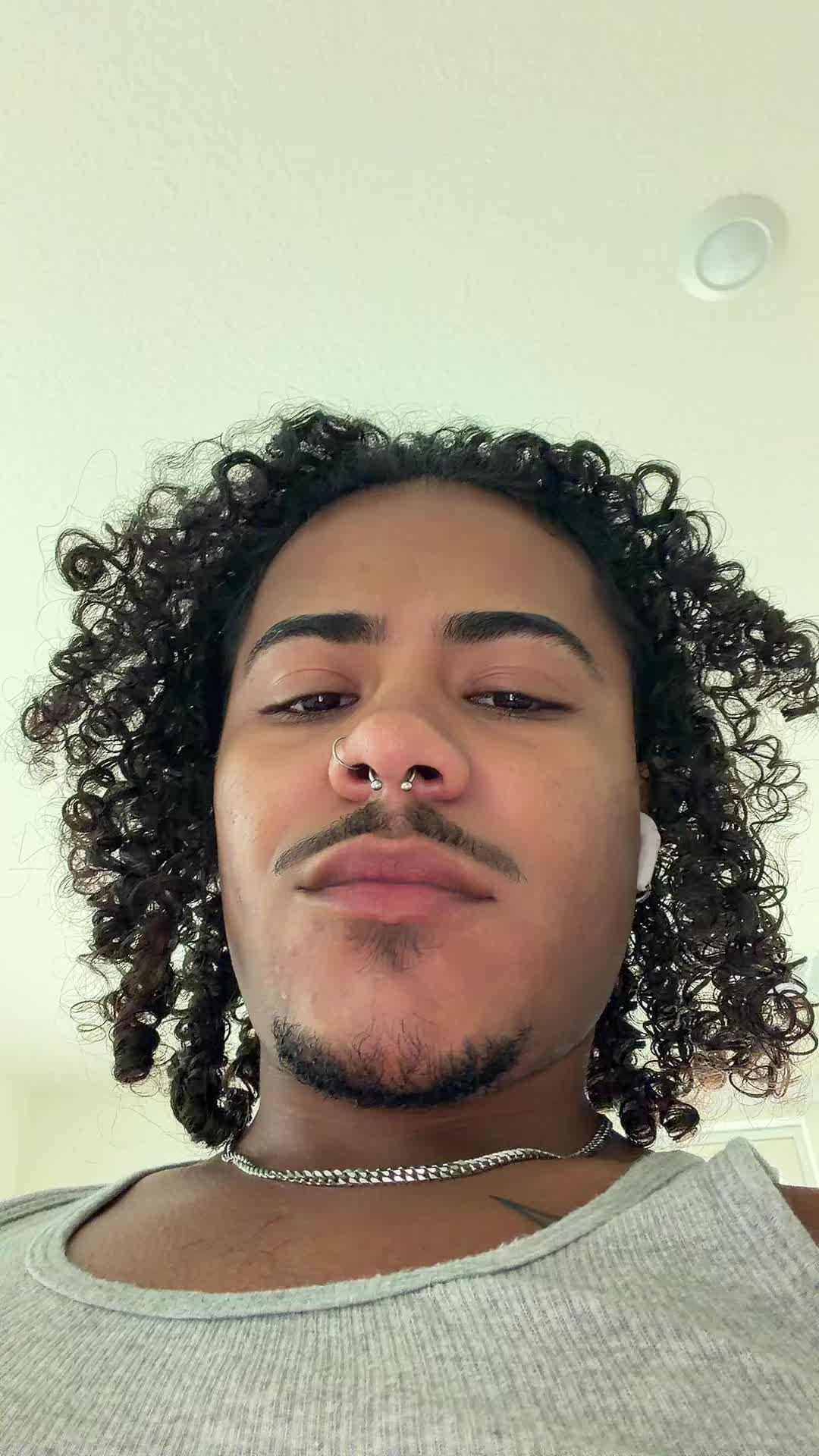 @✯