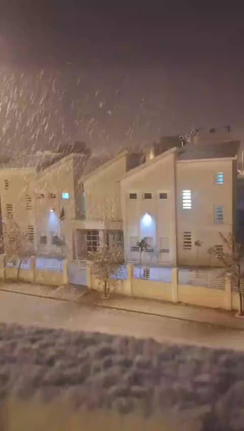 @Houda El