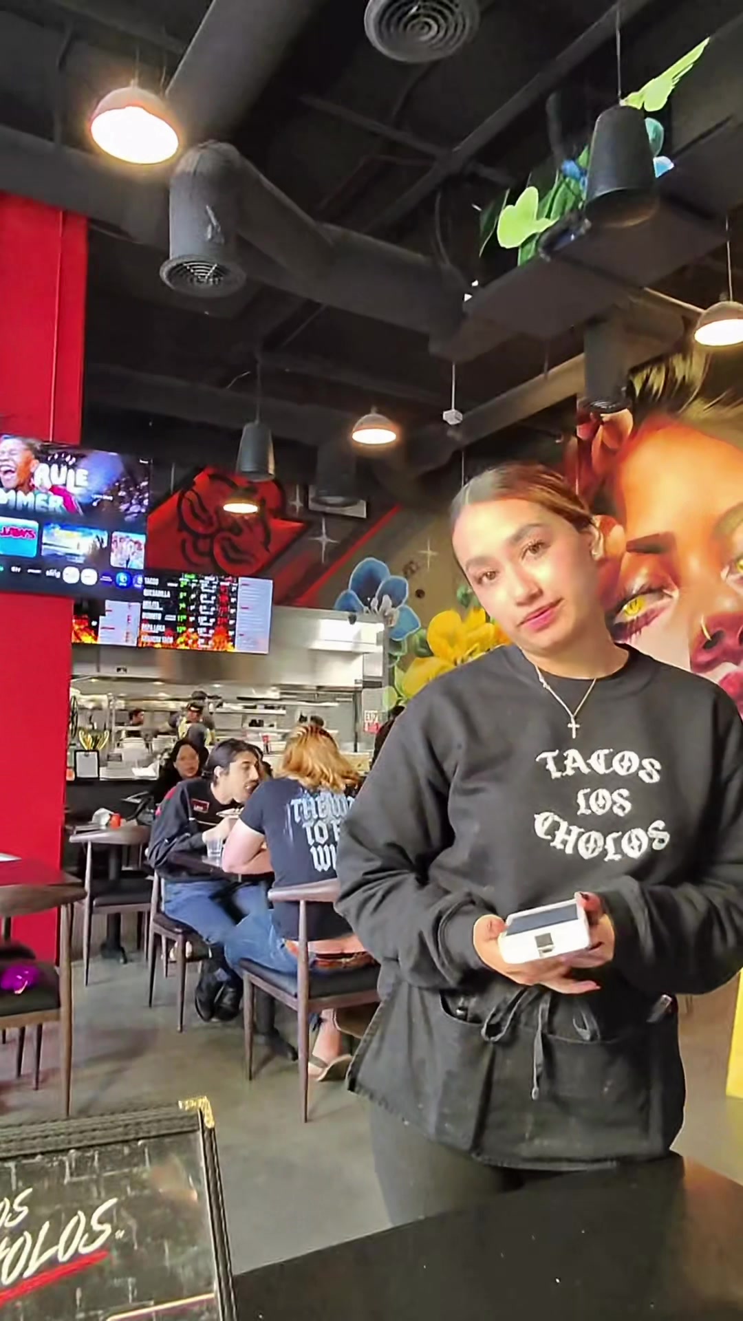 @TACOS LOS CHOLOS