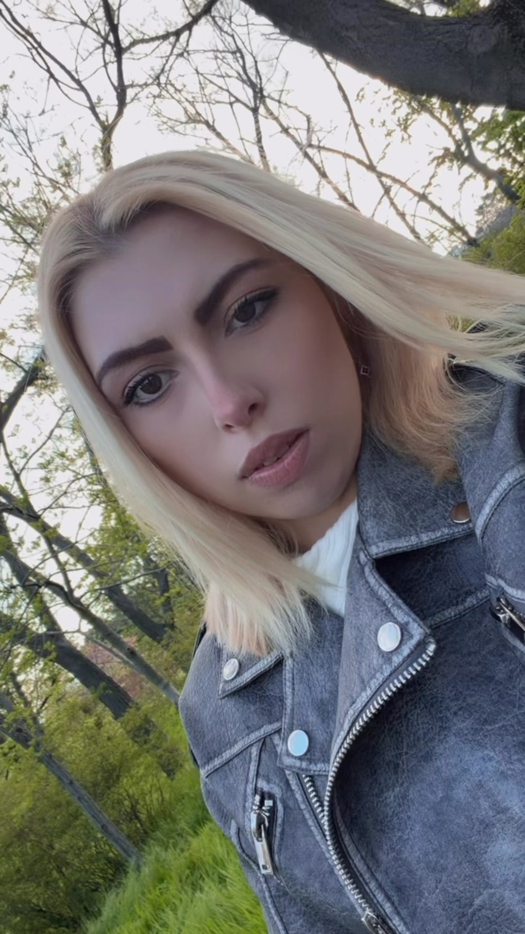 @Vikt💥riaaa
