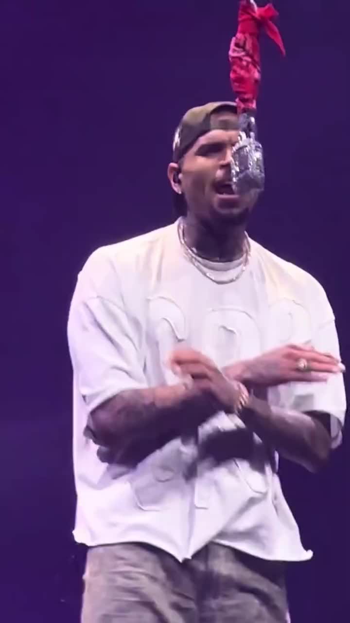 @chrisbreezybrown