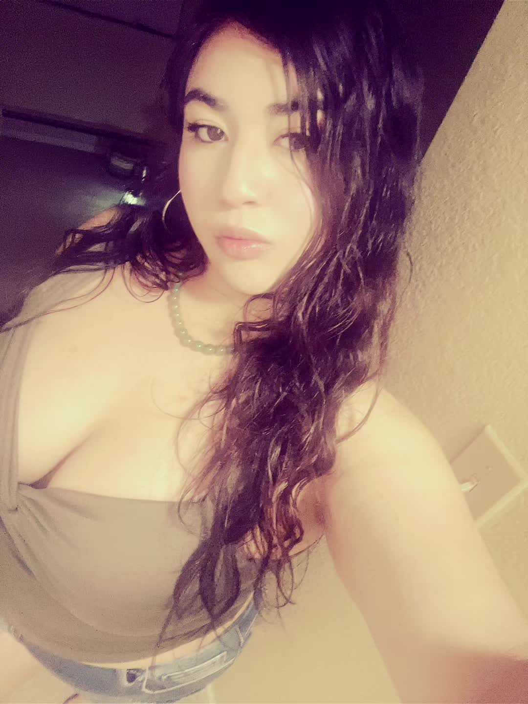@A🌬️💋