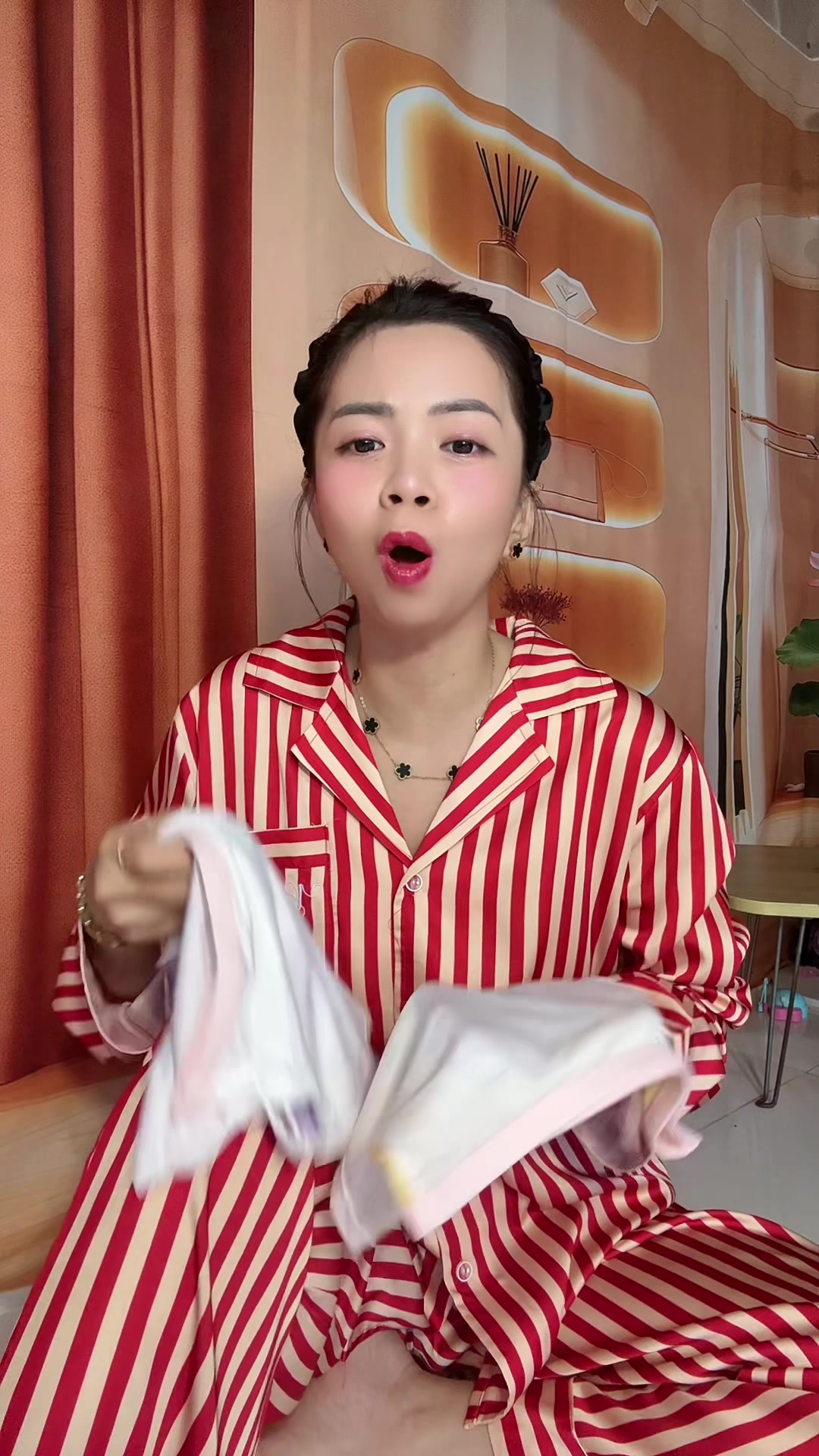 @Em Cẩm Nè