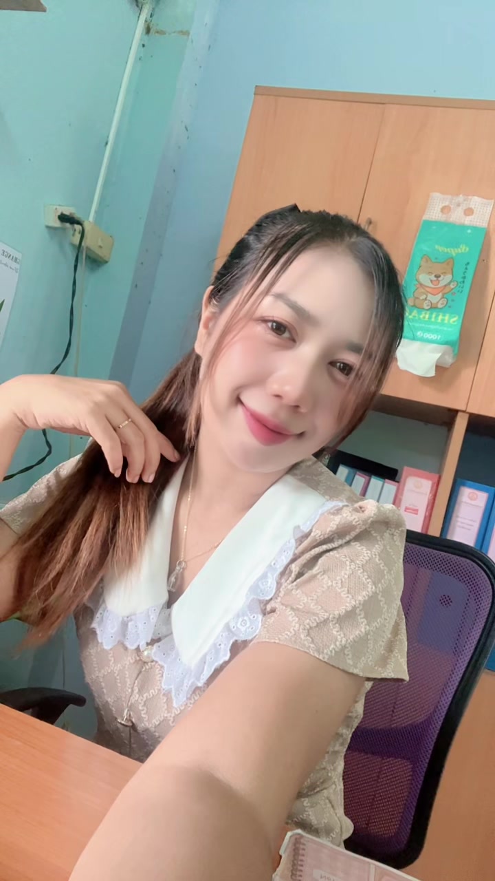 @เหม่งจ๋ายธุรการโรงเรียน