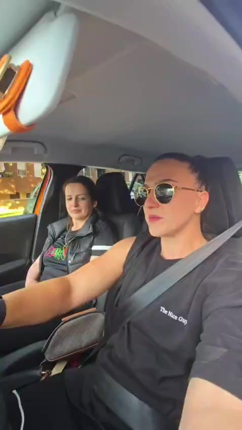 @kraljica_neviđena