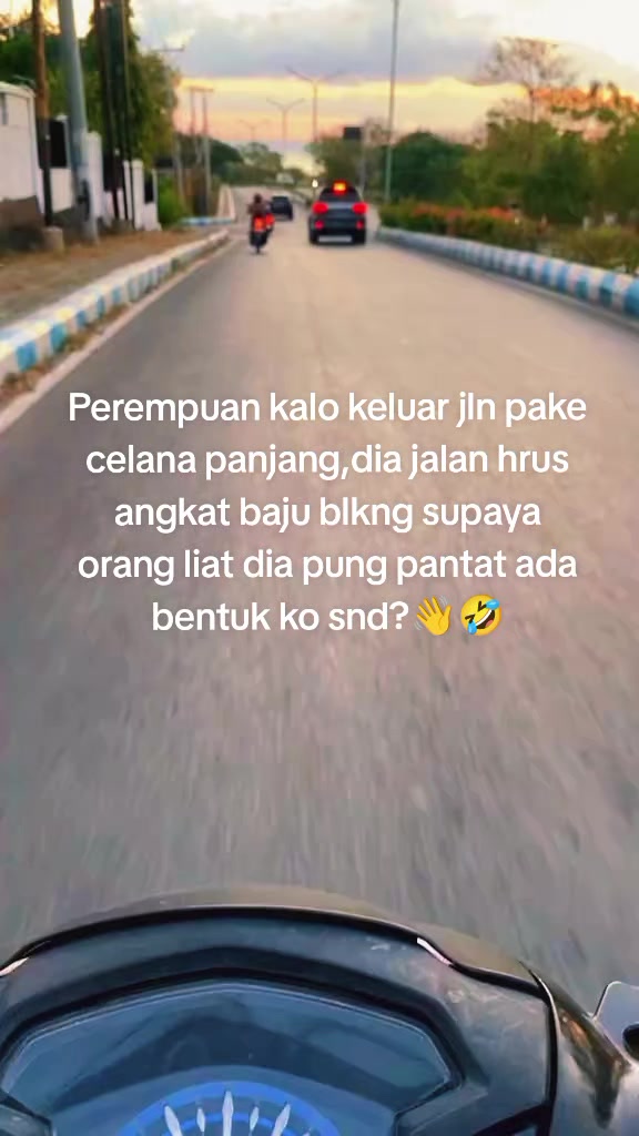 @πiko