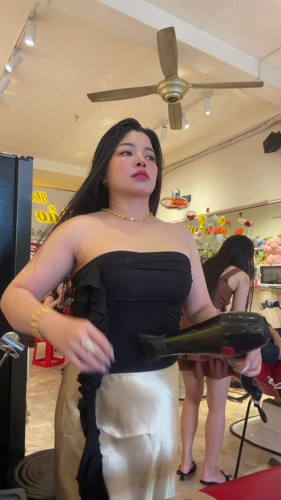 @HỚT TÓC NAM THẢO NGUYÊN Q4