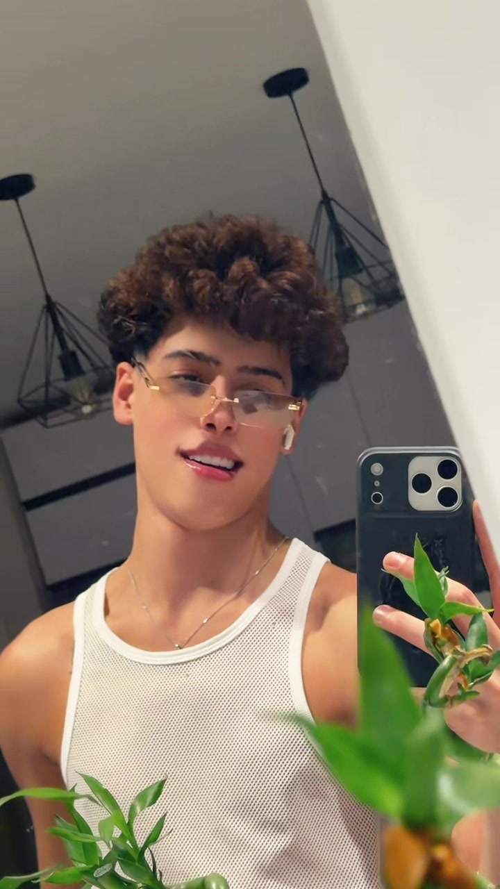 @Zain is just one person🔥☝🏻
