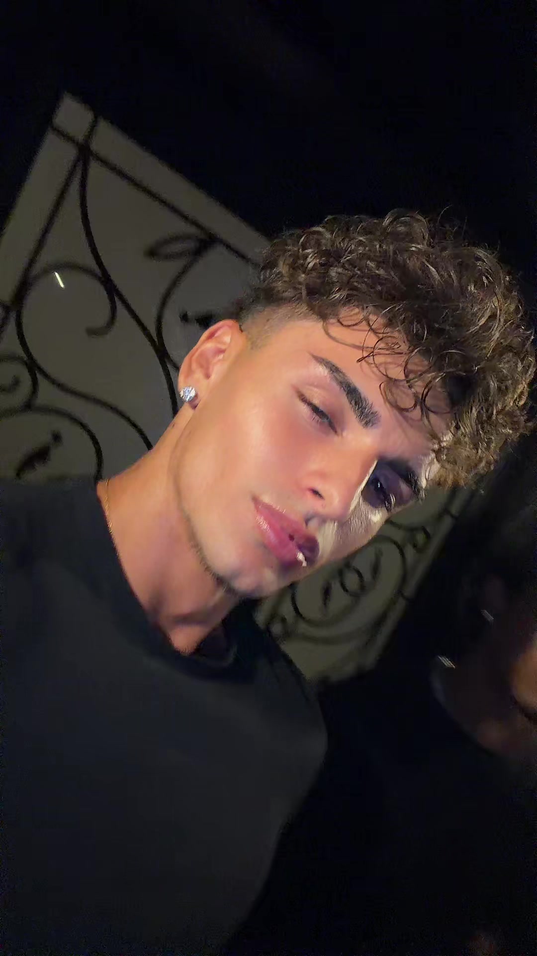 @chris.nikoo