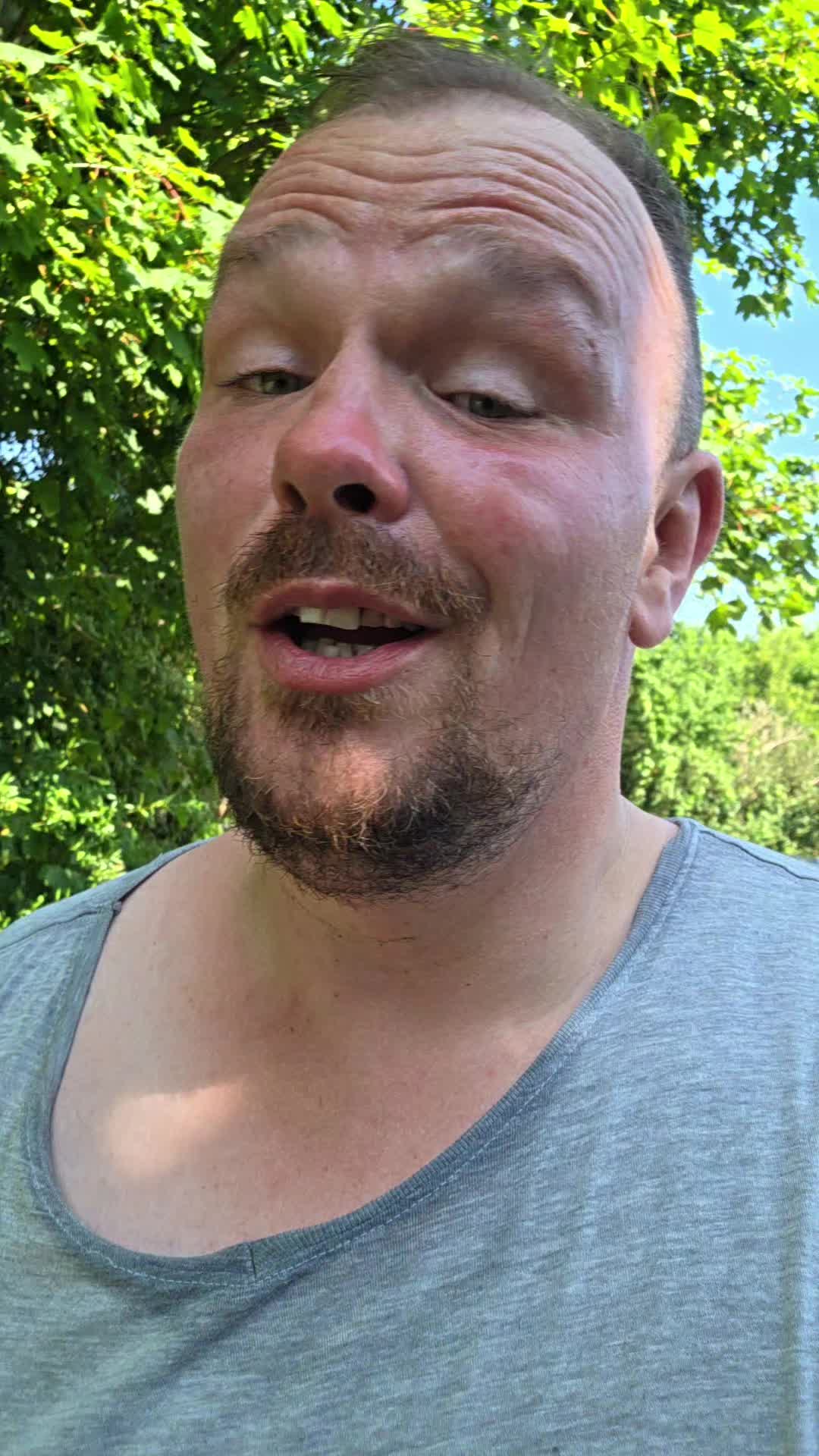 @Dr_Foerster👮🏻&zwj;♂️🐝🍯