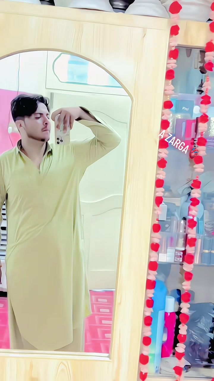 @🇵🇰معا ذ ❤️بادشاہ🥷🏻