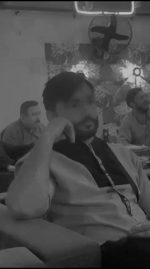 @Zeeshan Rajpoot 🥰❤️