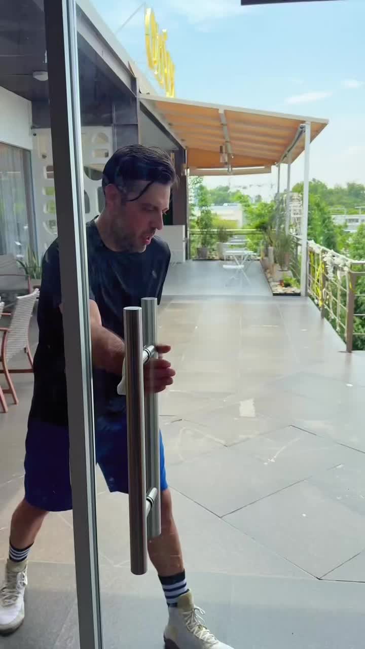 @Mrloys