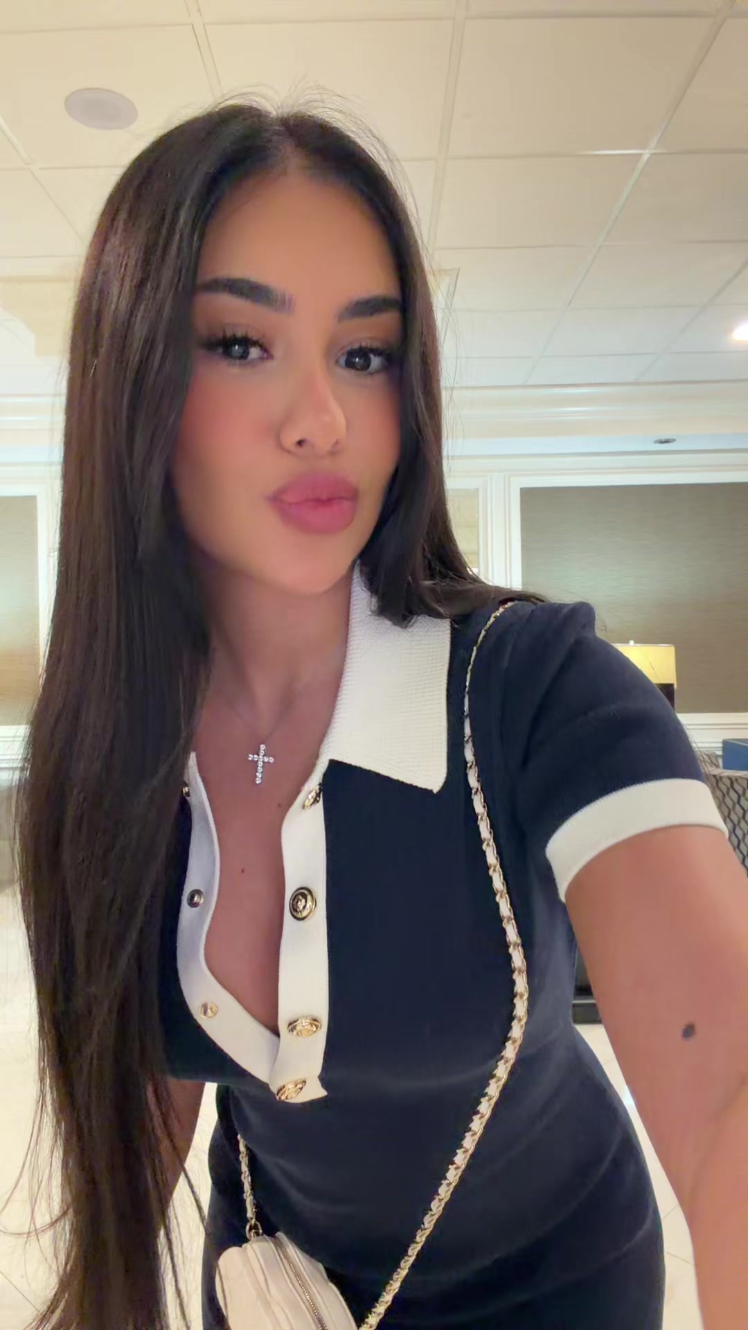 @Nayaنايا