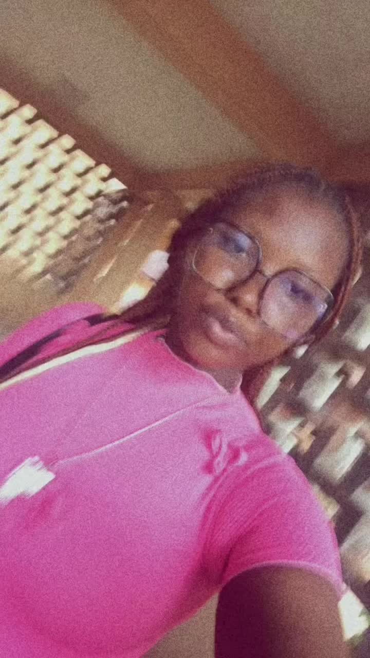 @𝐸𝒮𝐸𝐿𝐸 💕