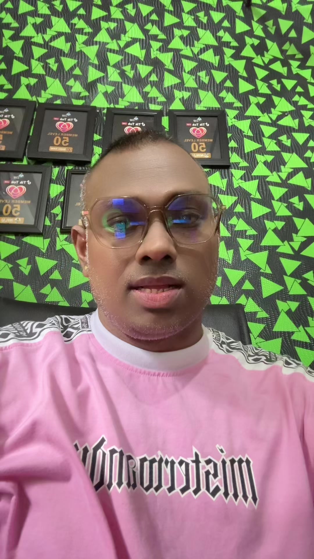 @dinesh 🇱🇰