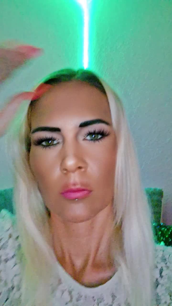 @💞Christina Koch 💕