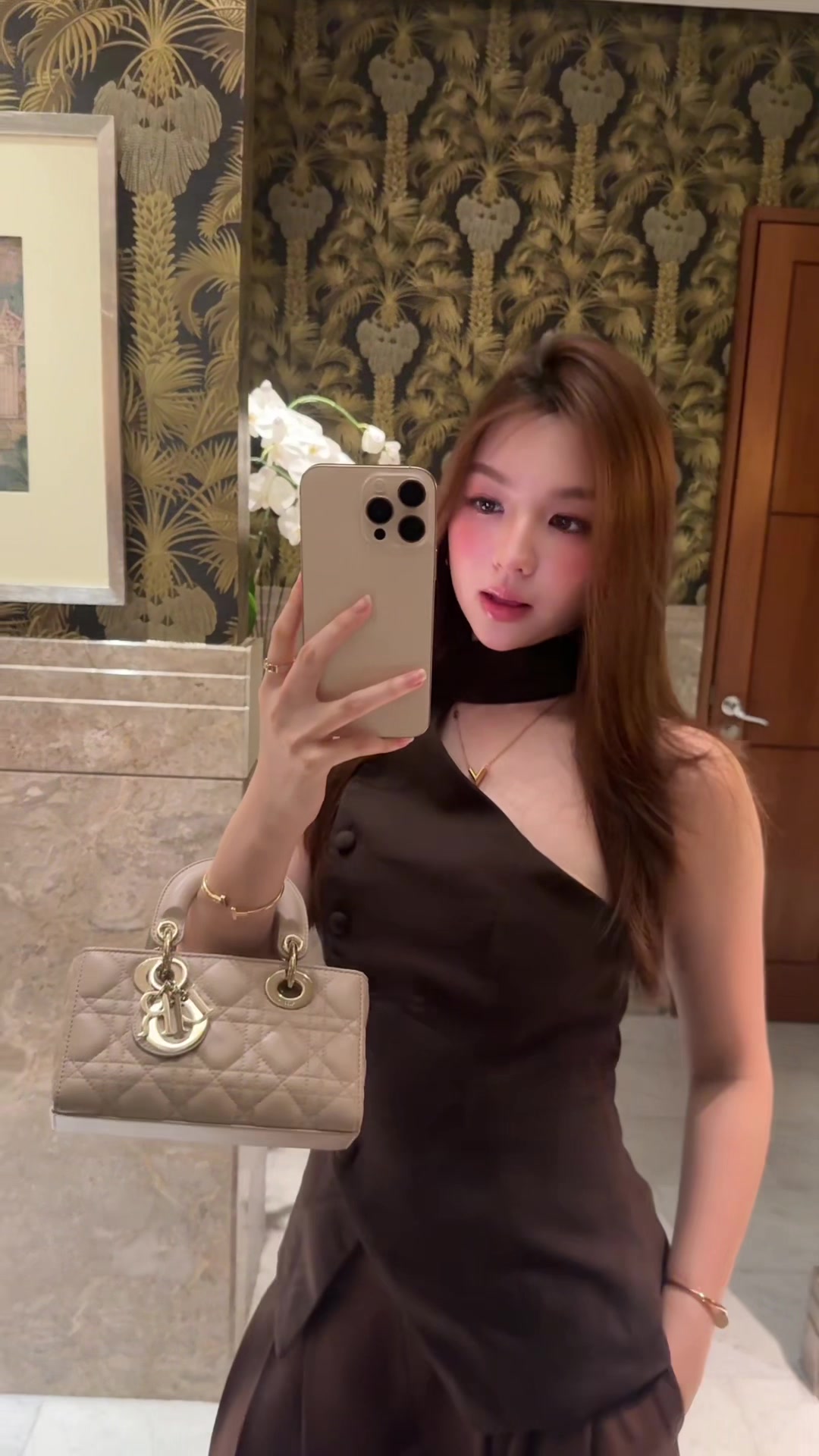 @giftnuttarin
