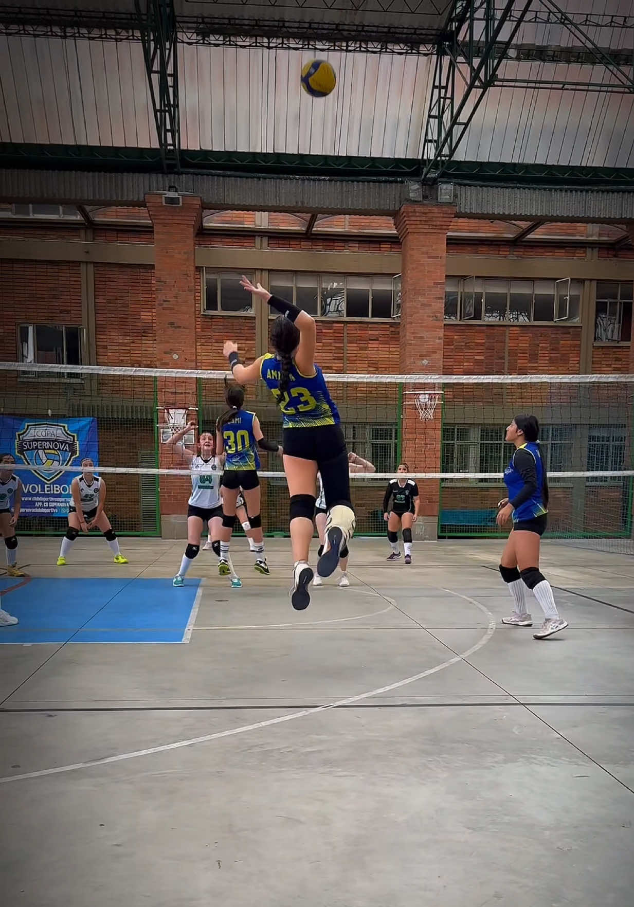 @Isabella Amaya Volley 23