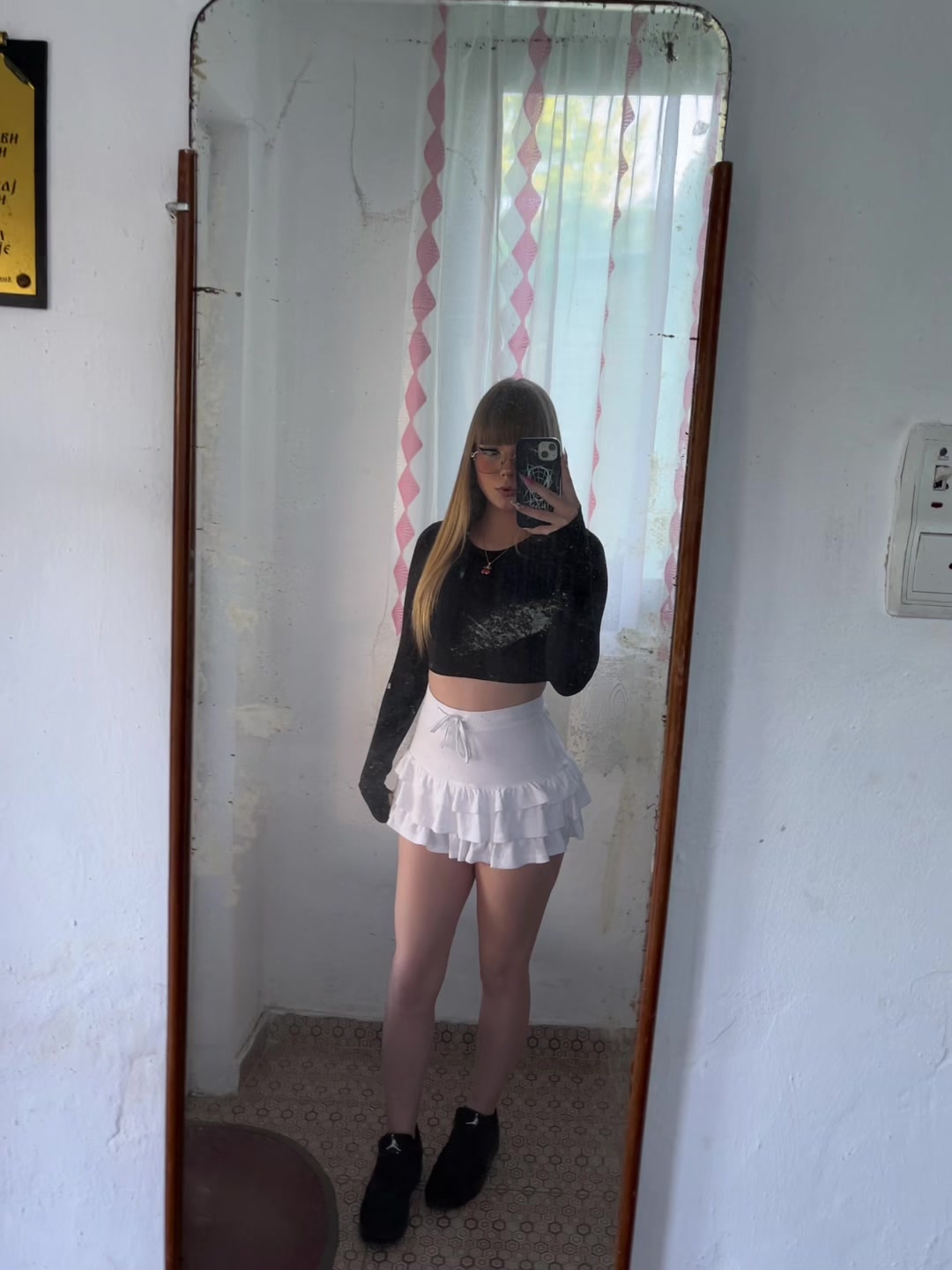 @_comiskaa