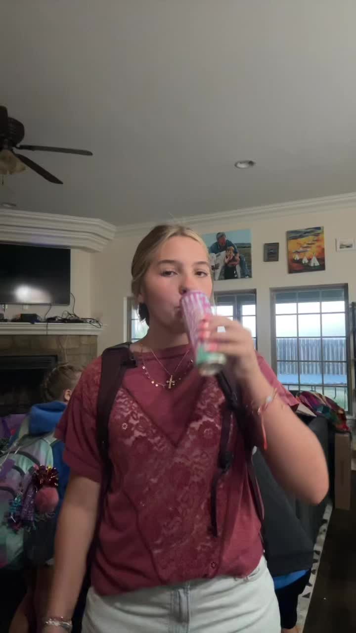 @ANNA💌🏐🥥🛍️🌸