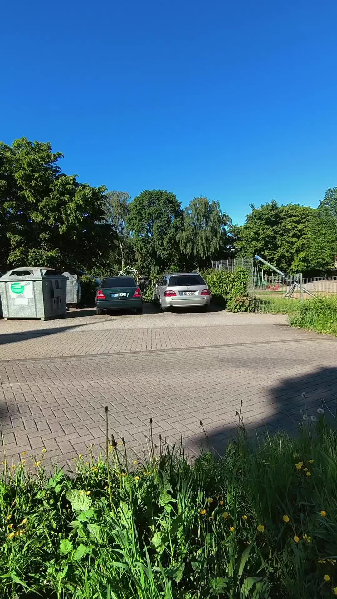 @Mercedes Benz