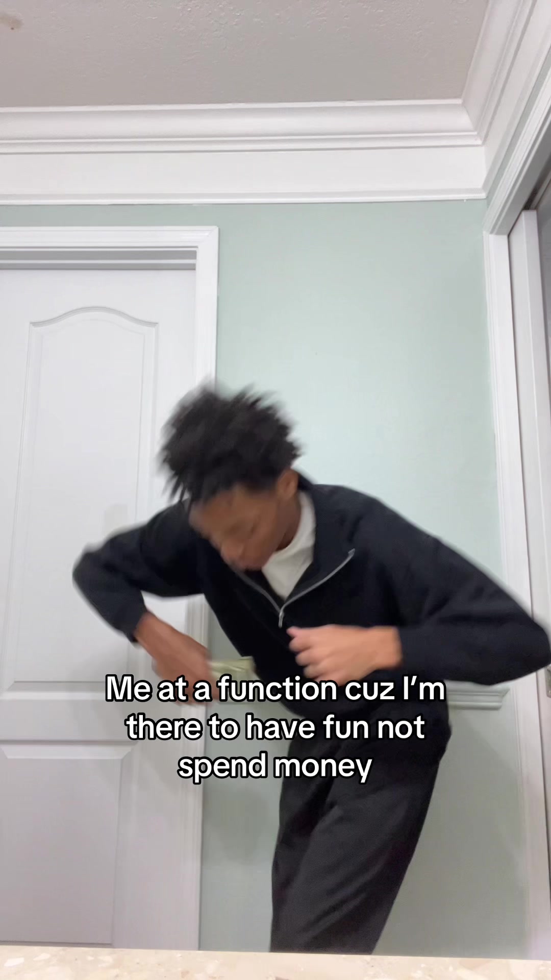 @Kj._.