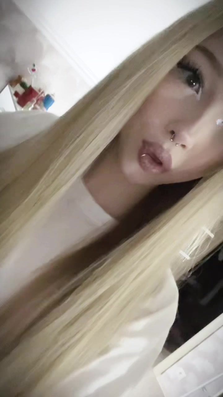 @77//