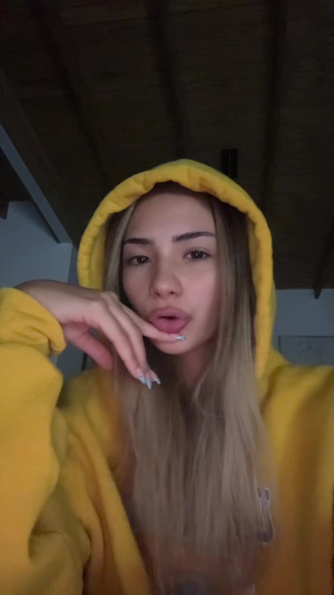 @ariana