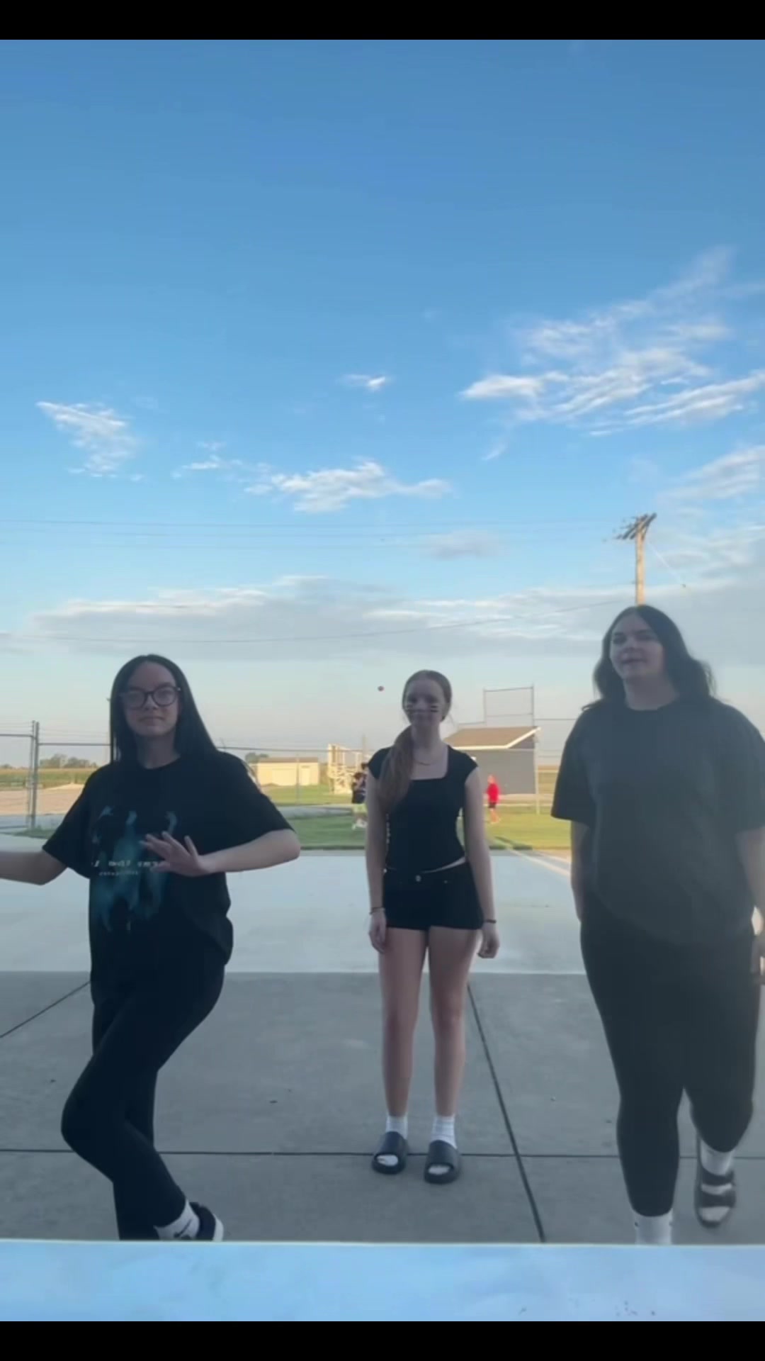 @𝐚𝐫𝐢𝐲𝐚𝐚