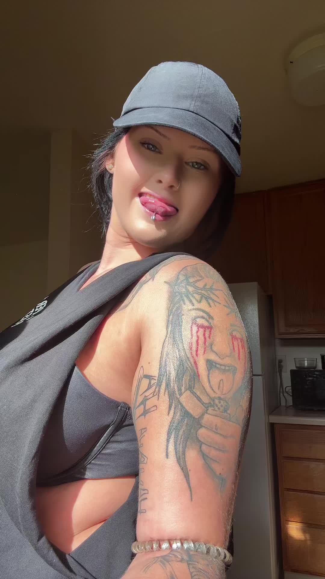 @cuntn3yy